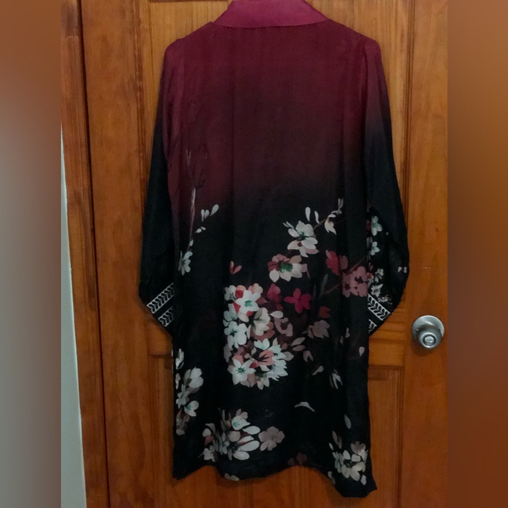 Pakistani/Indian Satin Silk Kurta - image 5